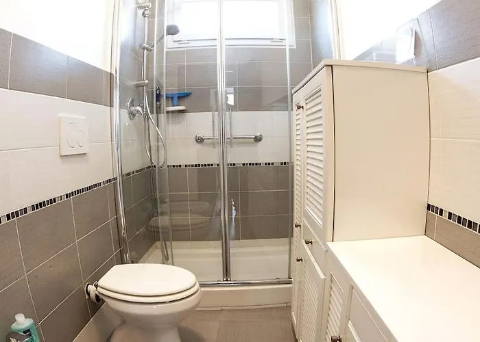 Relax 3 - Jacuzzi Cinque Terre Специя